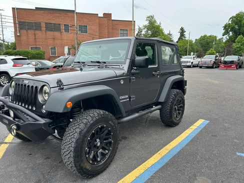 Used 2016 Jeep Wrangler Sport AWD/4WD image 17