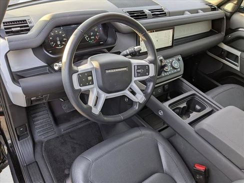 Used 2022 Land Rover Defender 90 S image 12