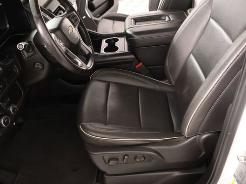 Used 2023 Chevrolet Tahoe Premier AWD/4WD image 11