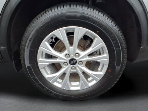 Used 2023 Ford Escape Active w/ Tech Pack #2 AWD/4WD image 9