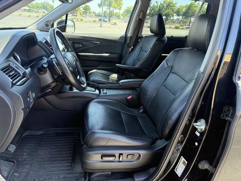 Used 2017 Honda Pilot Elite image 14