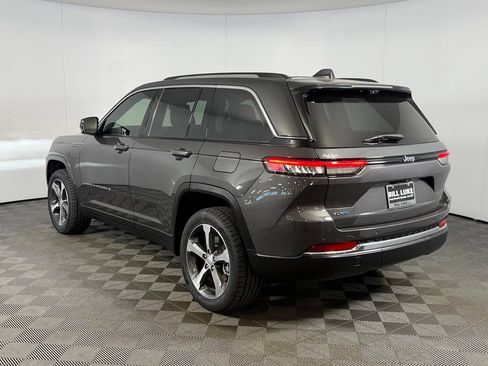 Used 2023 Jeep Grand Cherokee 4WD 4xe w/ Luxury Tech Group II image 9