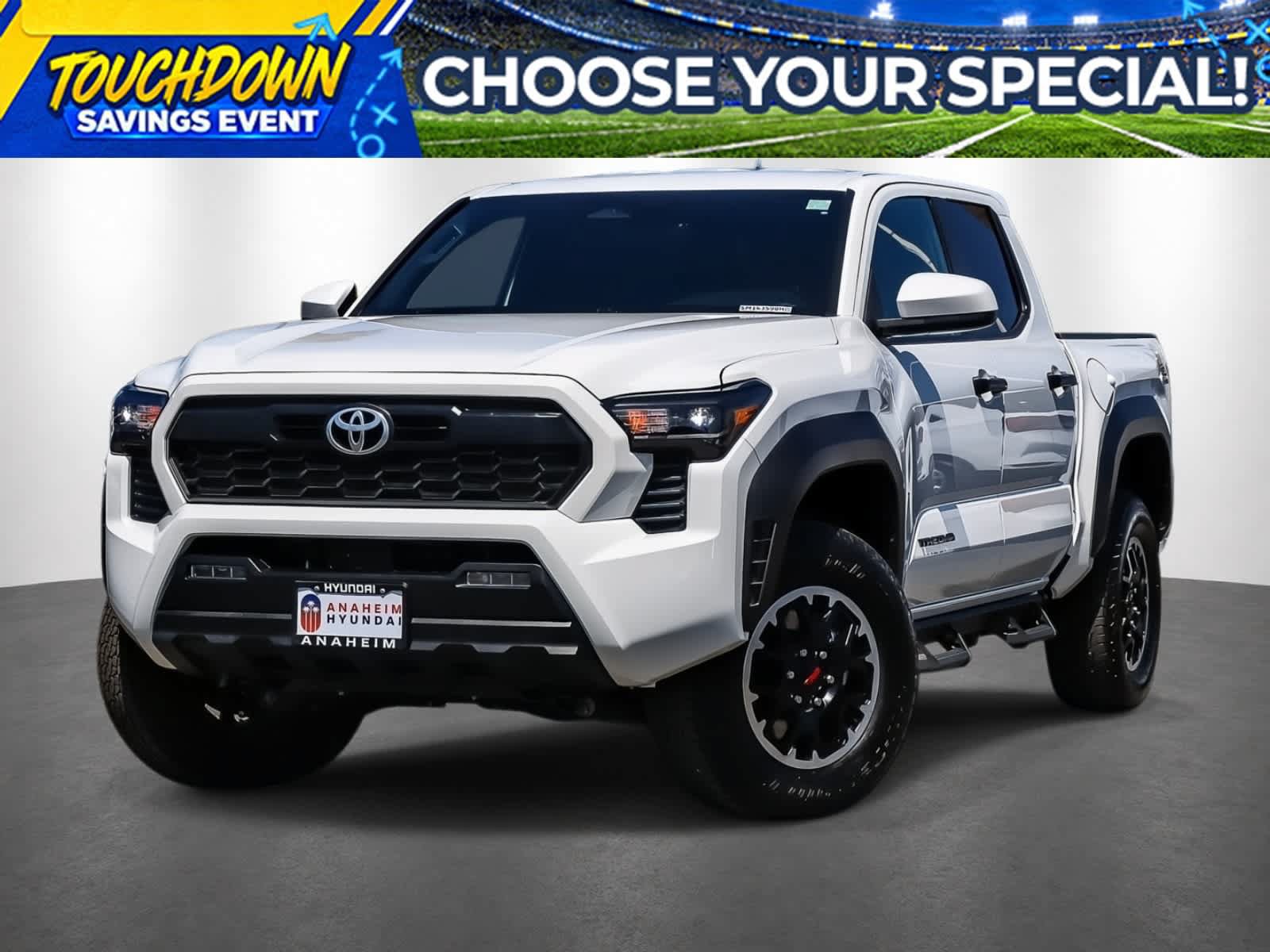 Used 2025 Toyota Tacoma TRD Off-Road AWD/4WD image 1