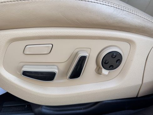 Used 2015 Hyundai Genesis 3.8 w/ Option Group 04 image 14