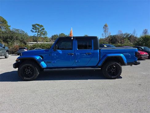 Used 2022 Jeep Gladiator Sport image 5