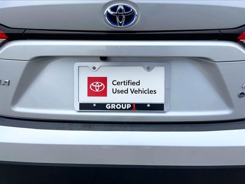 Used 2025 Toyota Corolla LE FWD image 10