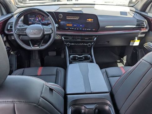 New 2026 Chevrolet Traverse RS w/ LPO, Floor Liner Package FWD image 5