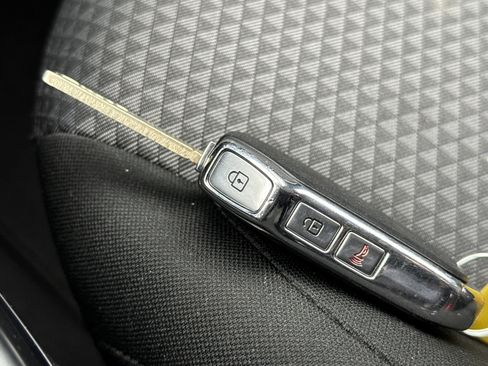 Certified 2025 Kia Soul LX w/ LX Technology Package image 27