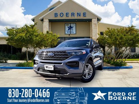 Used 2021 Ford Explorer XLT image 1