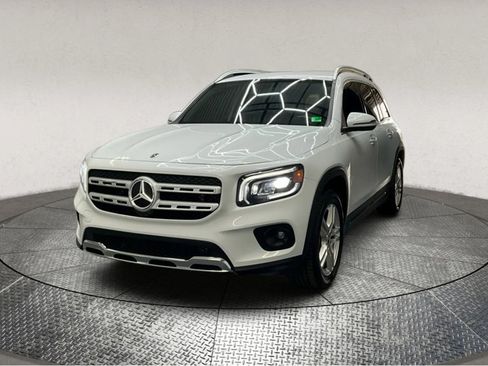 Used 2020 Mercedes-Benz GLB 250 GLB 250 w/ Premium Package image 4