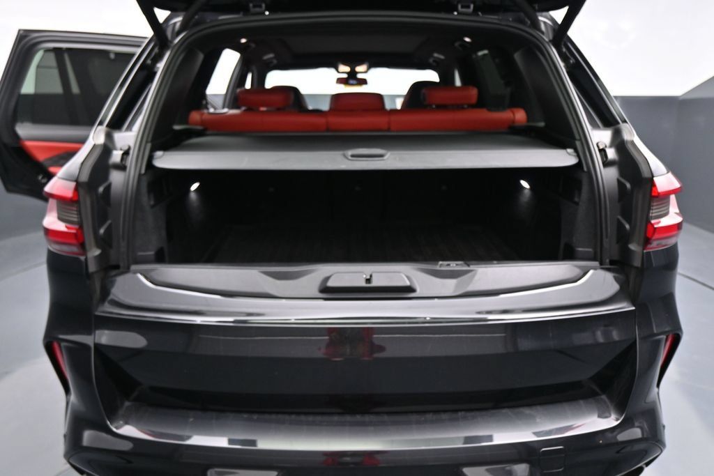 Used 2021 BMW X5 M w/ Competition Package AWD/4WD image 33