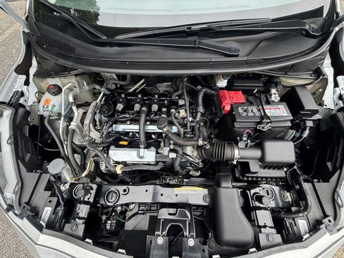 Used 2025 Nissan Versa SV FWD image 32