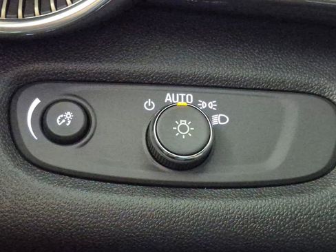 New 2026 Chevrolet Trax ACTIV FWD image 16
