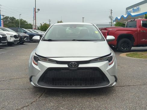 Used 2022 Toyota Corolla L FWD image 9