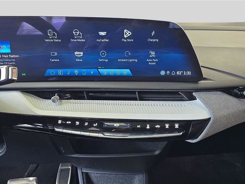 Used 2025 Cadillac Optiq Sport 2 w/ LPO, Floor Liner Package image 22