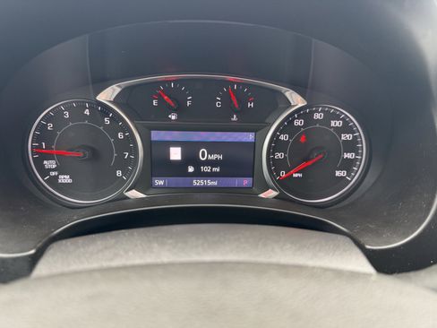 Used 2022 GMC Terrain SLT w/ Infotainment Package II image 3