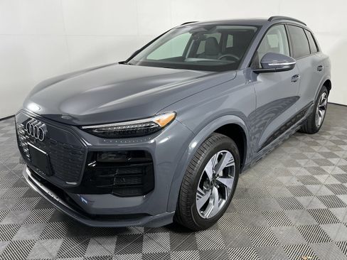 Used 2025 Audi Q6 e-tron Premium Plus w/ Premium Plus image 4