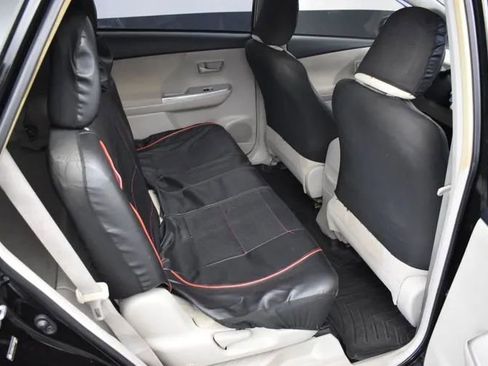 Used 2012 Toyota Prius V Three w/ Preferred Accessory Pkg FWD image 17