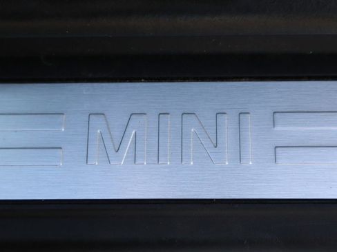 Used 2017 MINI Cooper 2-Door Hardtop FWD image 22