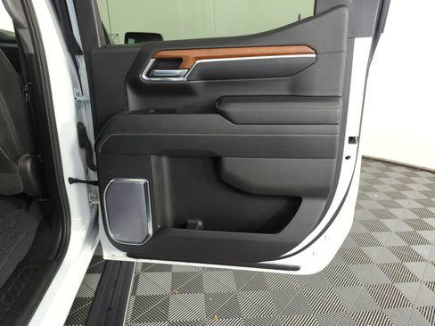 Used 2023 GMC Sierra 1500 Denali AWD/4WD image 30