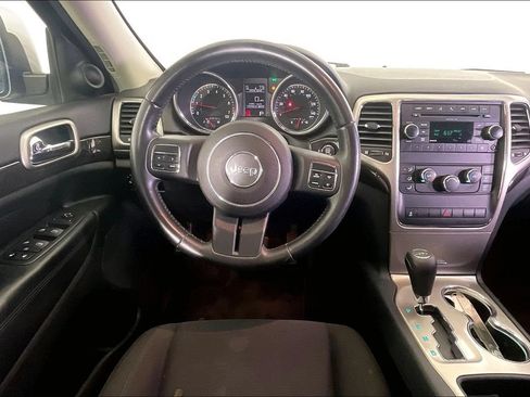 Used 2011 Jeep Grand Cherokee Laredo AWD/4WD image 6
