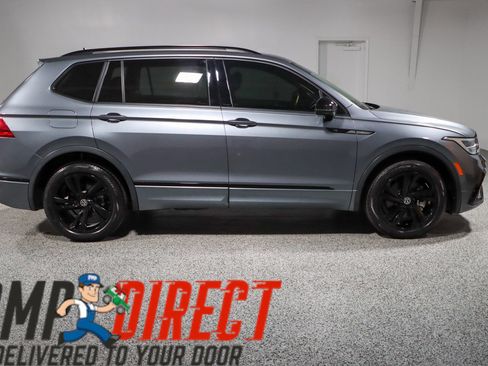 Used 2023 Volkswagen Tiguan SE R-Line FWD image 6