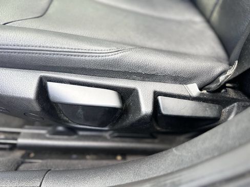 Used 2015 BMW 320i xDrive Sedan image 11