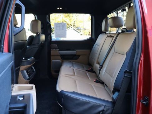 Used 2024 Ford F350 Lariat w/ Lariat Ultimate Package image 11