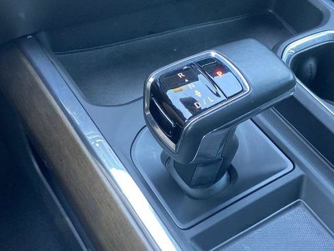 Used 2024 Chevrolet Silverado 1500 High Country w/ High Country Premium Package AWD/4WD image 12