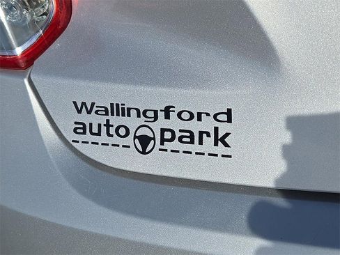 Used 2016 Hyundai Veloster Base w/ Option Group 02 image 30