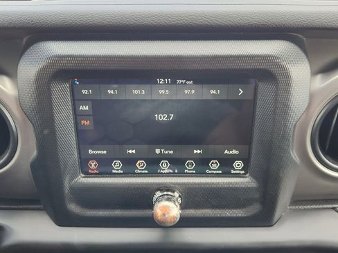 Used 2022 Jeep Gladiator Sport AWD/4WD image 19