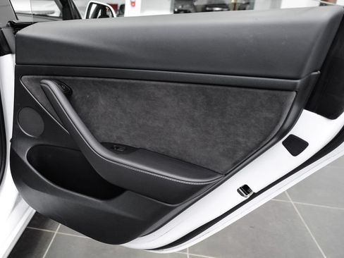 Used 2023 Tesla Model 3 Standard Range RWD image 42