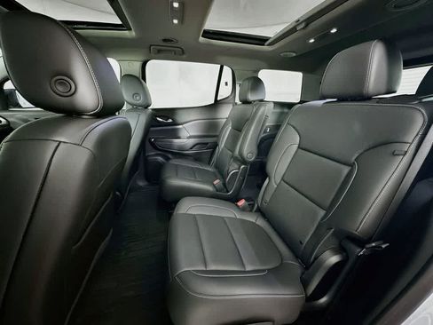 Used 2023 GMC Acadia SLT w/ Elevation Edition AWD/4WD image 14