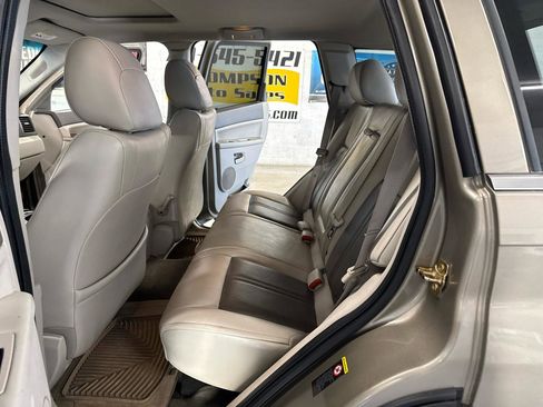 Used 2005 Jeep Grand Cherokee Limited image 32