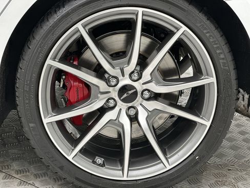 Certified 2025 Genesis G70 2.5T image 10