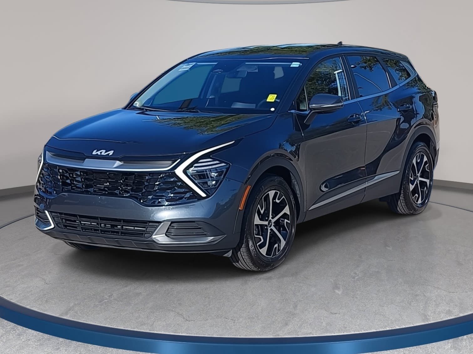 Used 2024 Kia Sportage EX FWD image 1