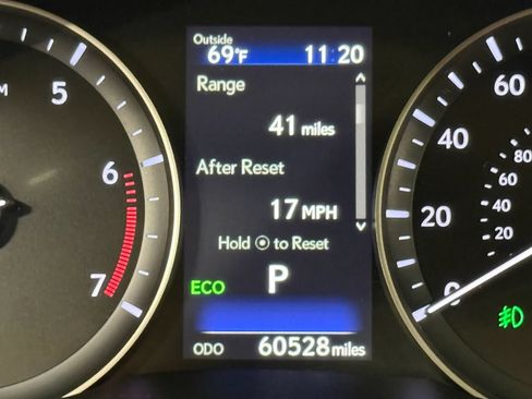 Used 2016 Lexus ES 350 w/ Premium Package w/Wood Trim FWD image 29
