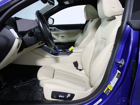 Used 2022 BMW i4 eDrive40 w/ M Sport Package image 8