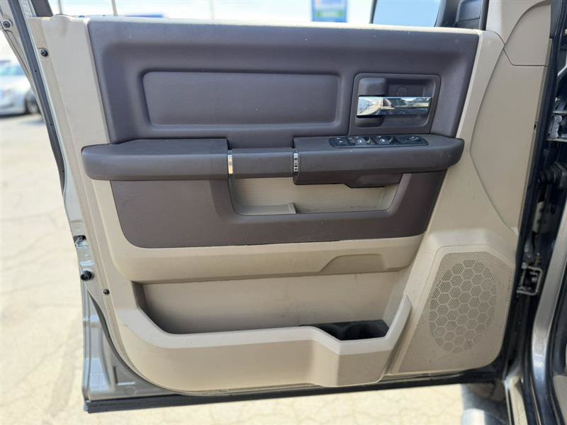 Used 2011 RAM 1500 Classic SLT w/ Remote Start & Security Group AWD/4WD image 9