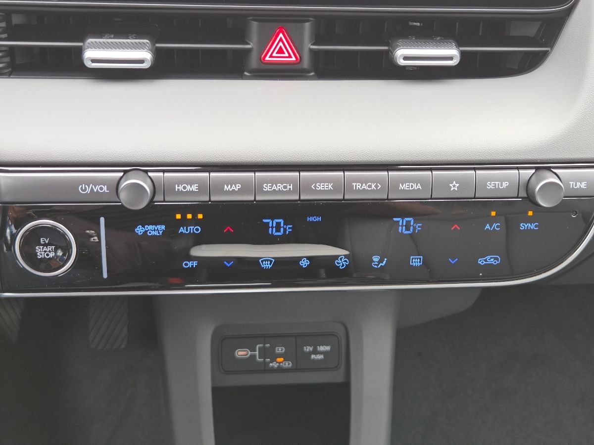 New 2026 Hyundai Ioniq 5 SEL AWD/4WD image 40