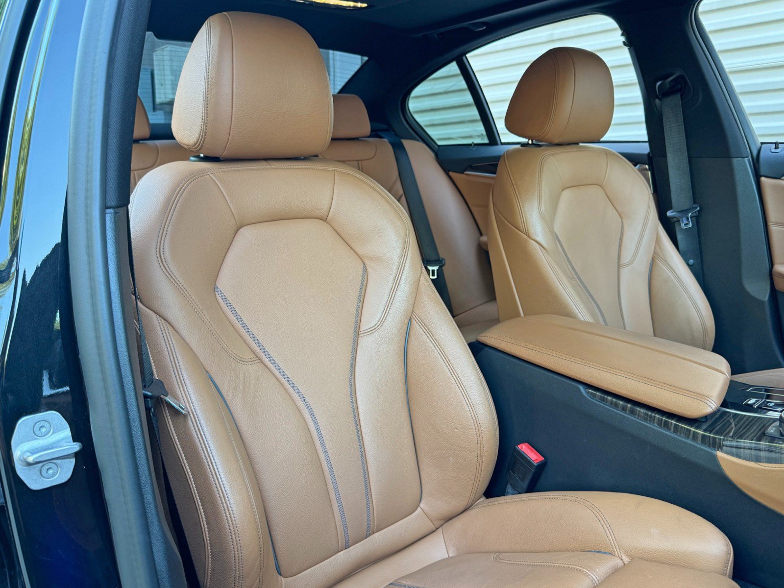 Used 2021 BMW 540i w/ M Sport Package RWD image 37