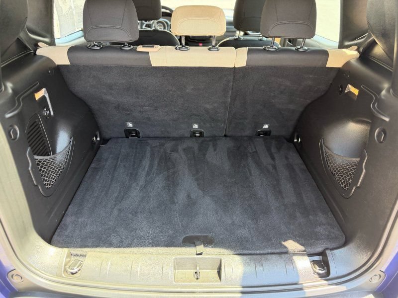 Used 2016 Jeep Renegade Sport w/ Power & Air Group FWD image 7