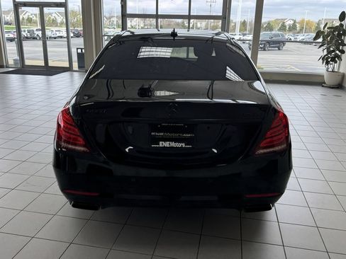 Used 2017 Mercedes-Benz S 550 4MATIC Sedan image 9