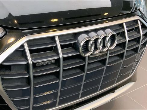 Used 2021 Audi Q5 2.0T Premium Plus w/ Premium Plus Package AWD/4WD image 32