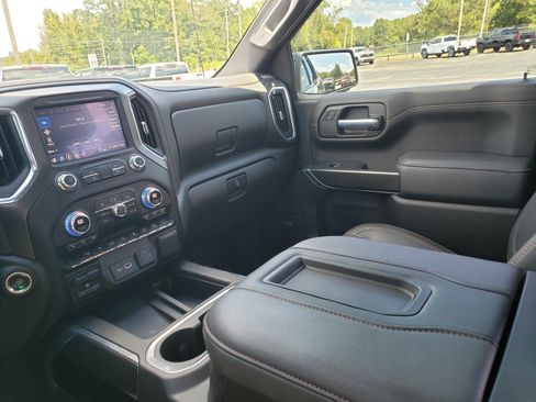 Used 2021 GMC Sierra 1500 AT4 w/ AT4 Value Package AWD/4WD image 18