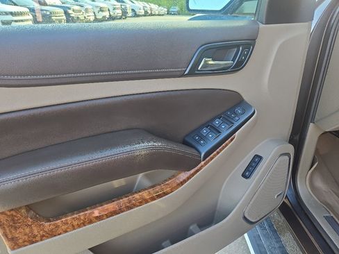 Used 2018 Chevrolet Tahoe Premier AWD/4WD image 30