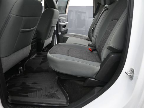 Used 2015 RAM 1500 Big Horn image 13