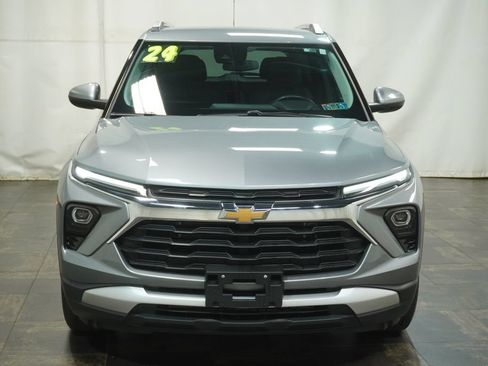 Used 2024 Chevrolet TrailBlazer LT w/ LT Cold Weather Package FWD image 8