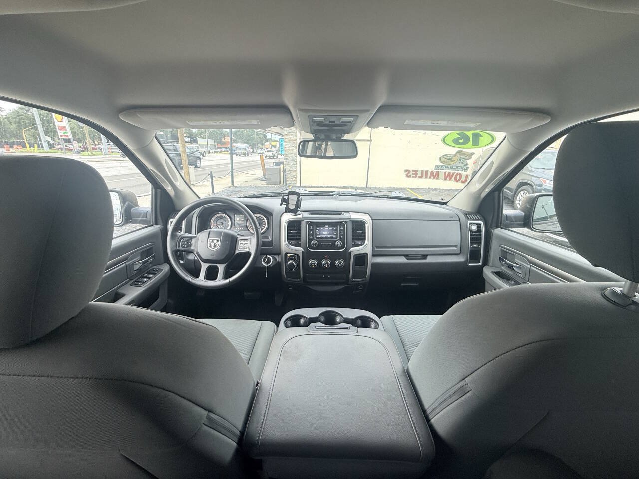 Used 2016 RAM 1500 Classic SLT RWD image 18