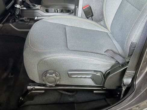 Used 2025 Jeep Wrangler Unlimited Sahara w/ Safety Group image 19